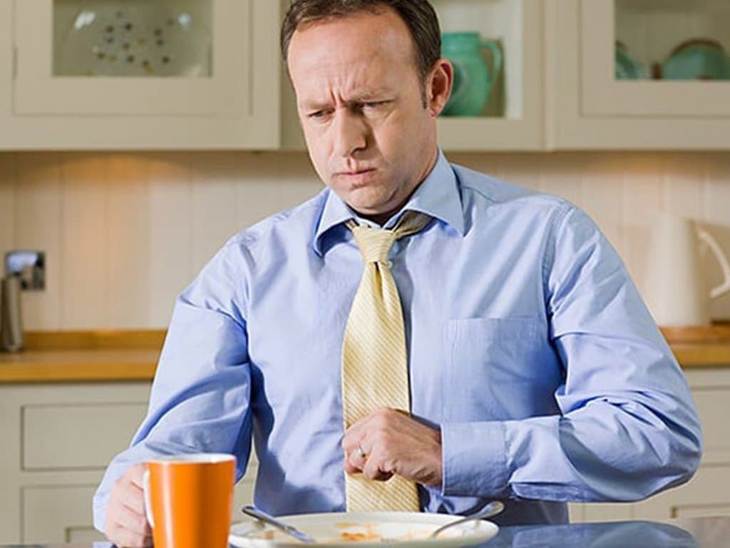 Does consuming tea increase the risk of colorectal cancer?