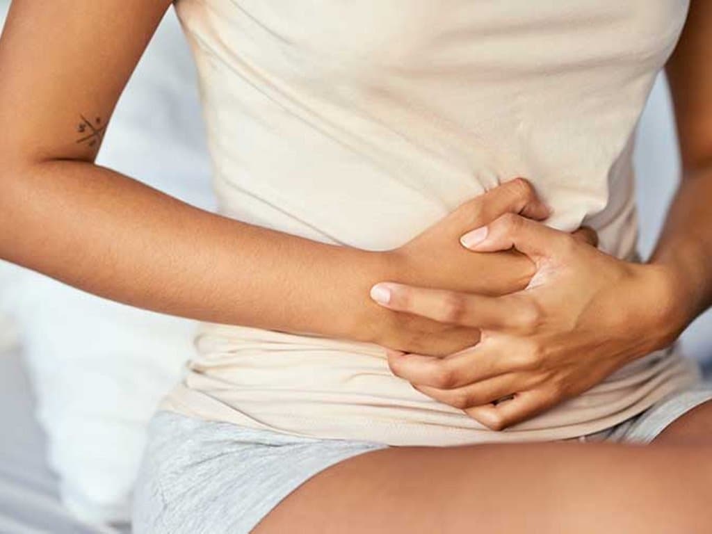 Is there a link b/w HDS/hEDS & irritable bowel syndrome in adolescents?