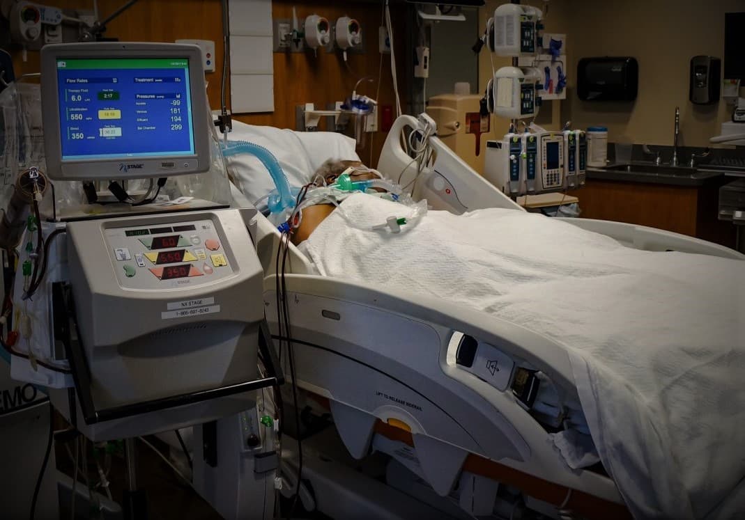 Hydrocortisone shortened shock duration in ADRENAL without improving 90-day survival
